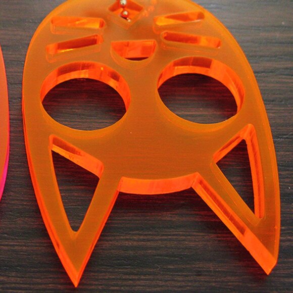 Danger Kitty Necklace - Picture 3 of 3